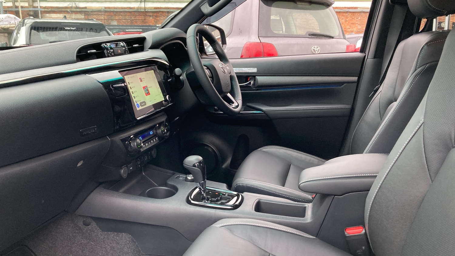 Used Toyota Hilux 2025 for sale - 78190915: Photo 10