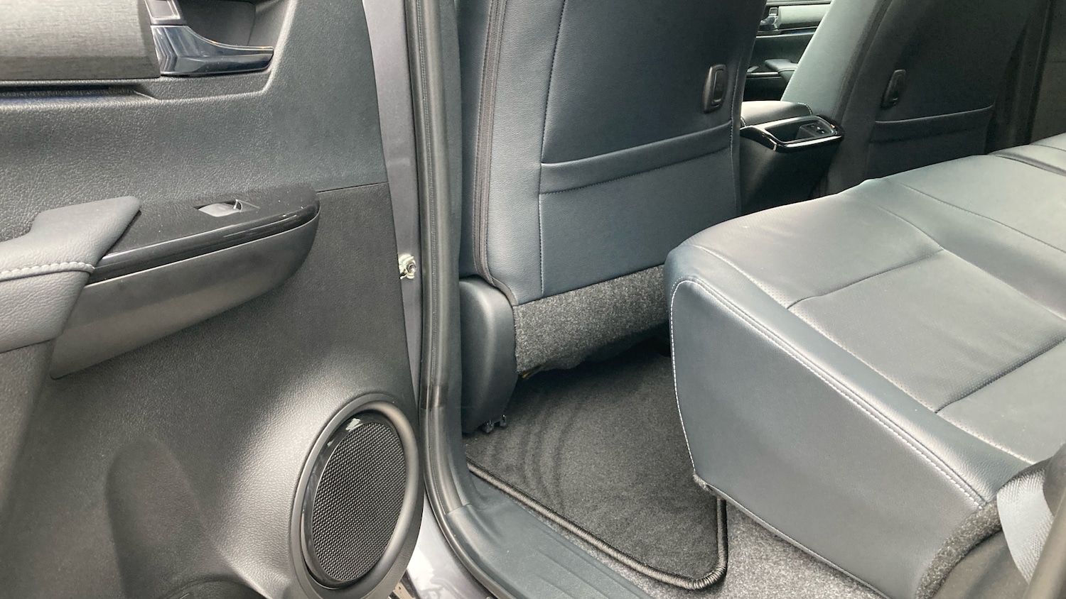 Used Toyota Hilux 2025 for sale - 78190915: Photo 13