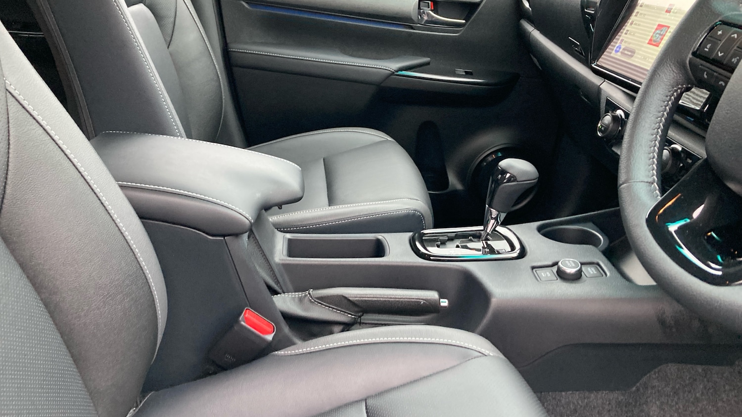 Used Toyota Hilux 2025 for sale - 78190915: Photo 37