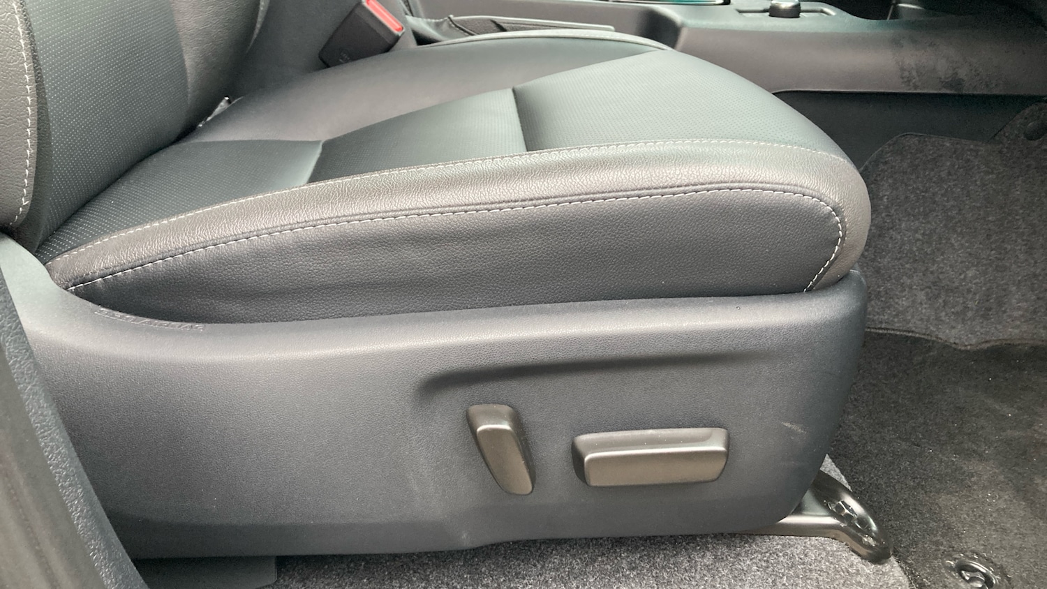 Used Toyota Hilux 2025 for sale - 78190915: Photo 38