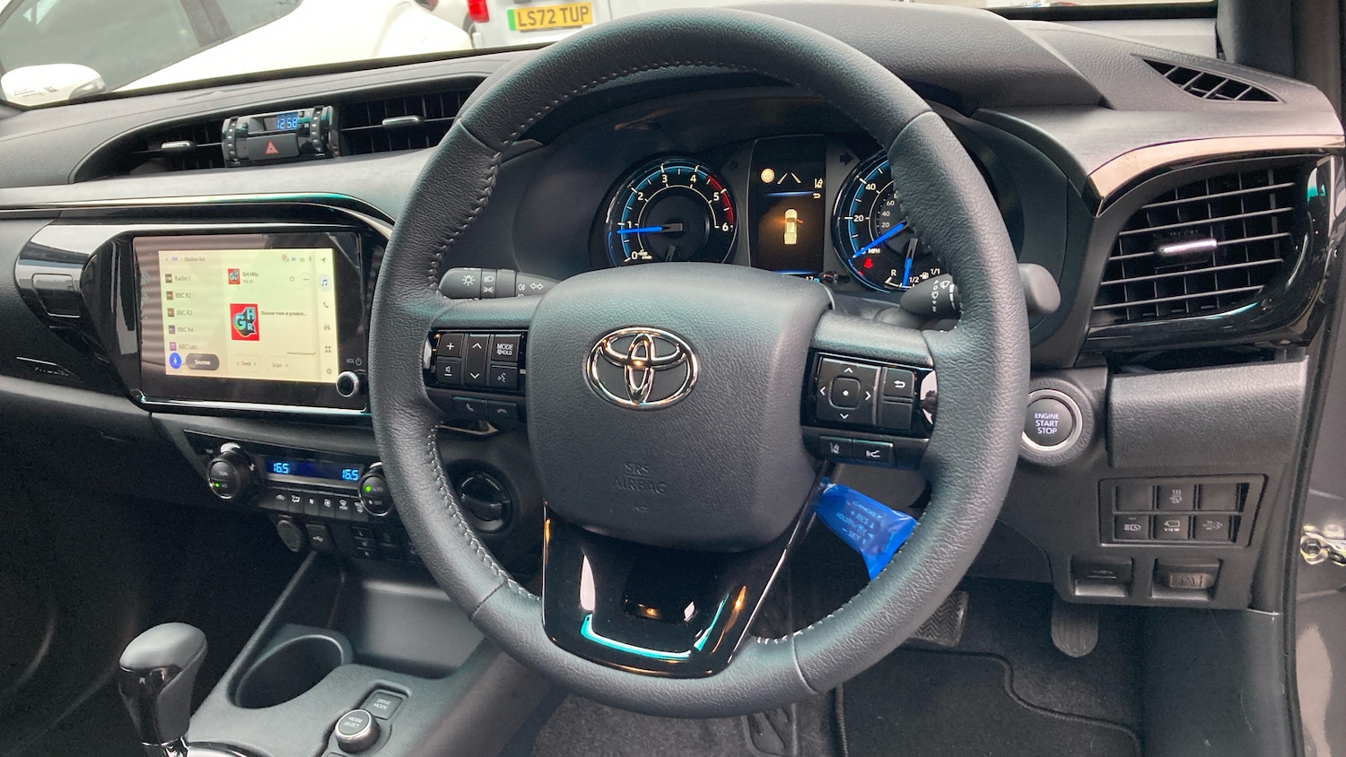 Used Toyota Hilux 2025 for sale - 78190915: Photo 6