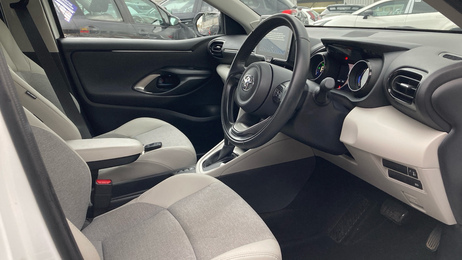 Used Toyota Yaris 2022 for sale - 76427759: Photo 11