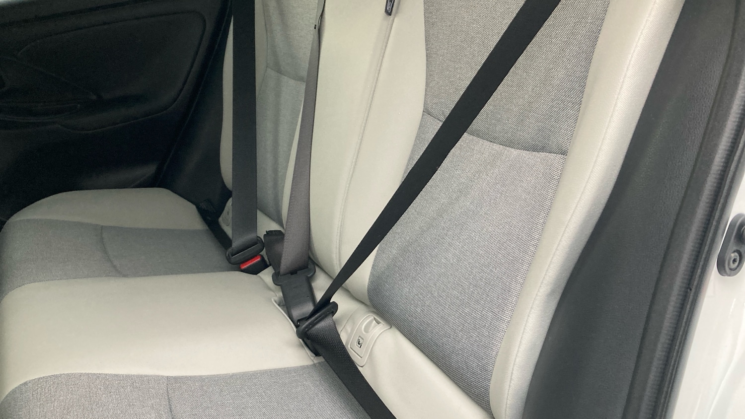 Used Toyota Yaris 2022 for sale - 76427759: Photo 21