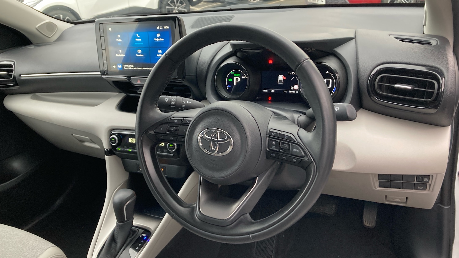 Used Toyota Yaris 2022 for sale - 76427759: Photo 6