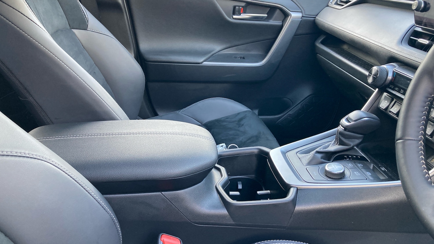 Used Toyota RAV4 2025 for sale - 78092620: Photo 35