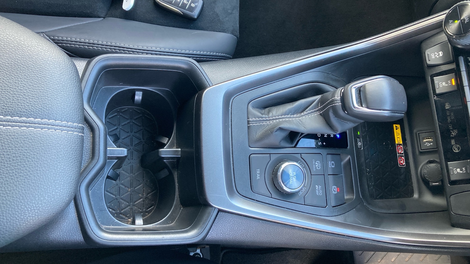 Used Toyota RAV4 2025 for sale - 78092620: Photo 40