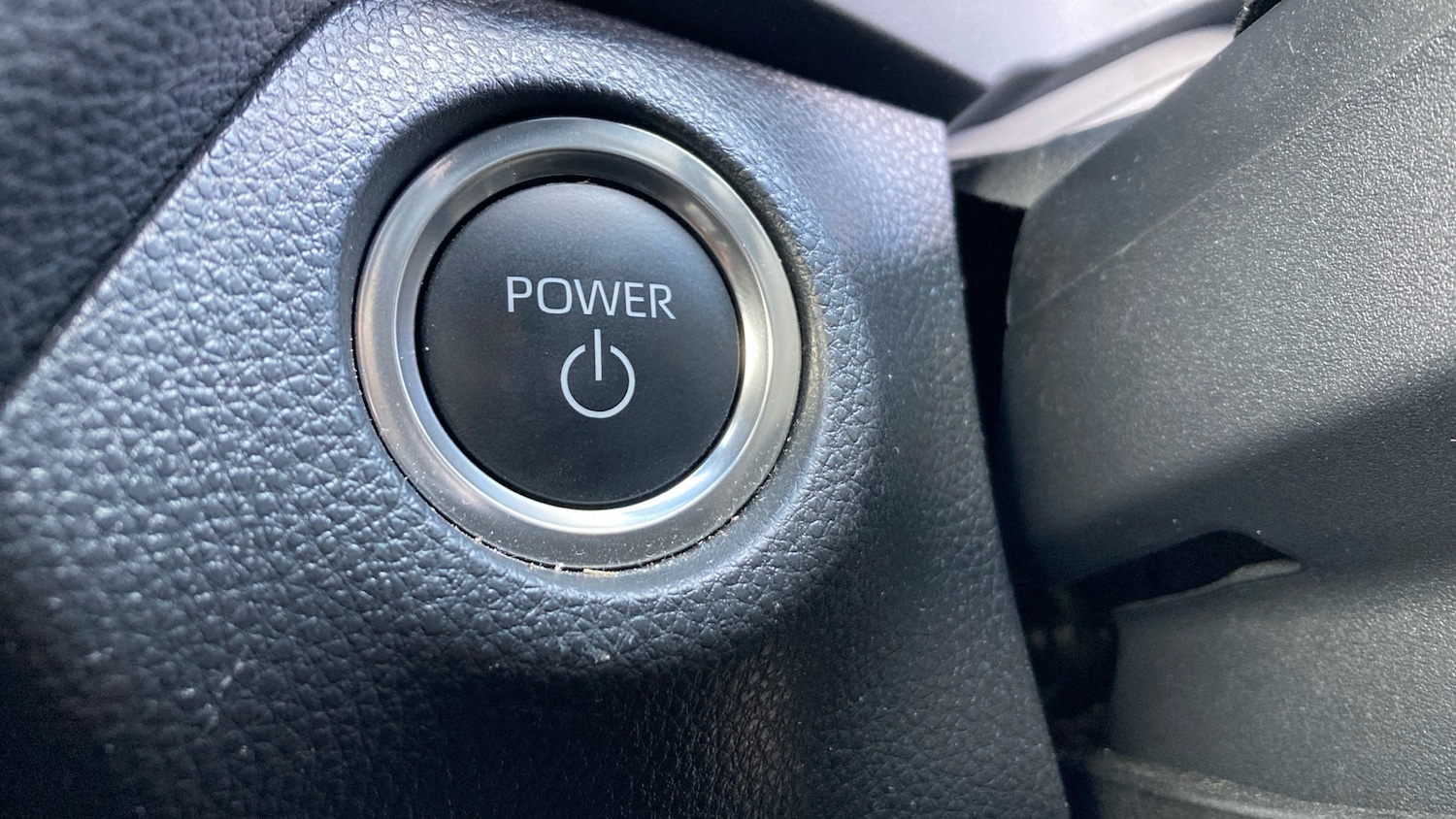 Used Toyota RAV4 2025 for sale - 78092620: Photo 41