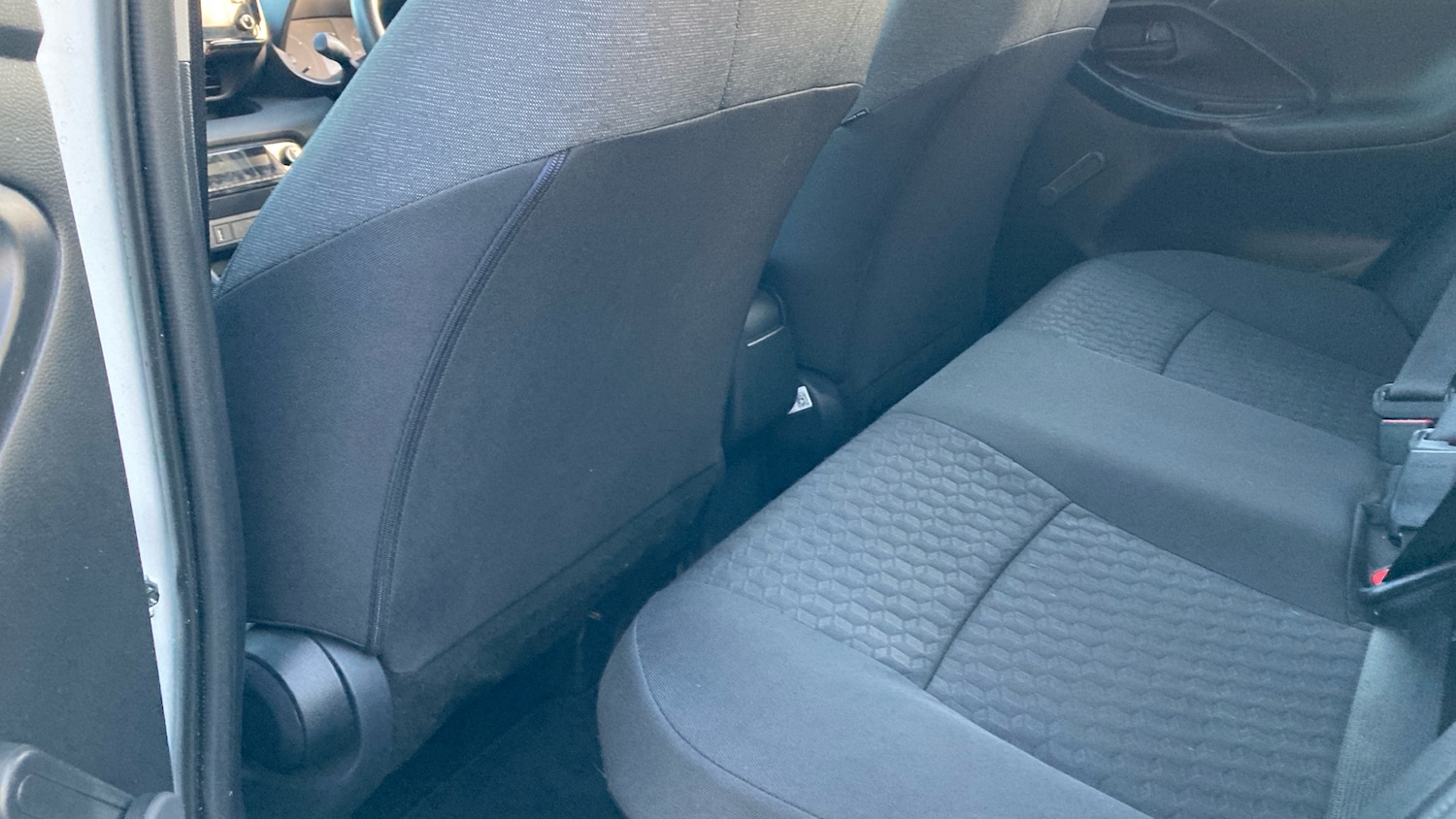 Used Toyota Yaris 2022 for sale - 76948840: Photo 13