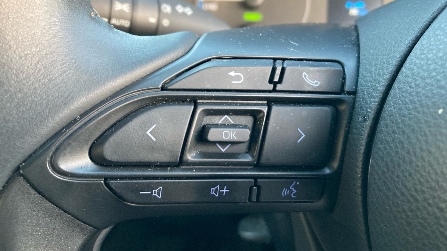 Used Toyota Yaris 2022 for sale - 76948840: Photo 37