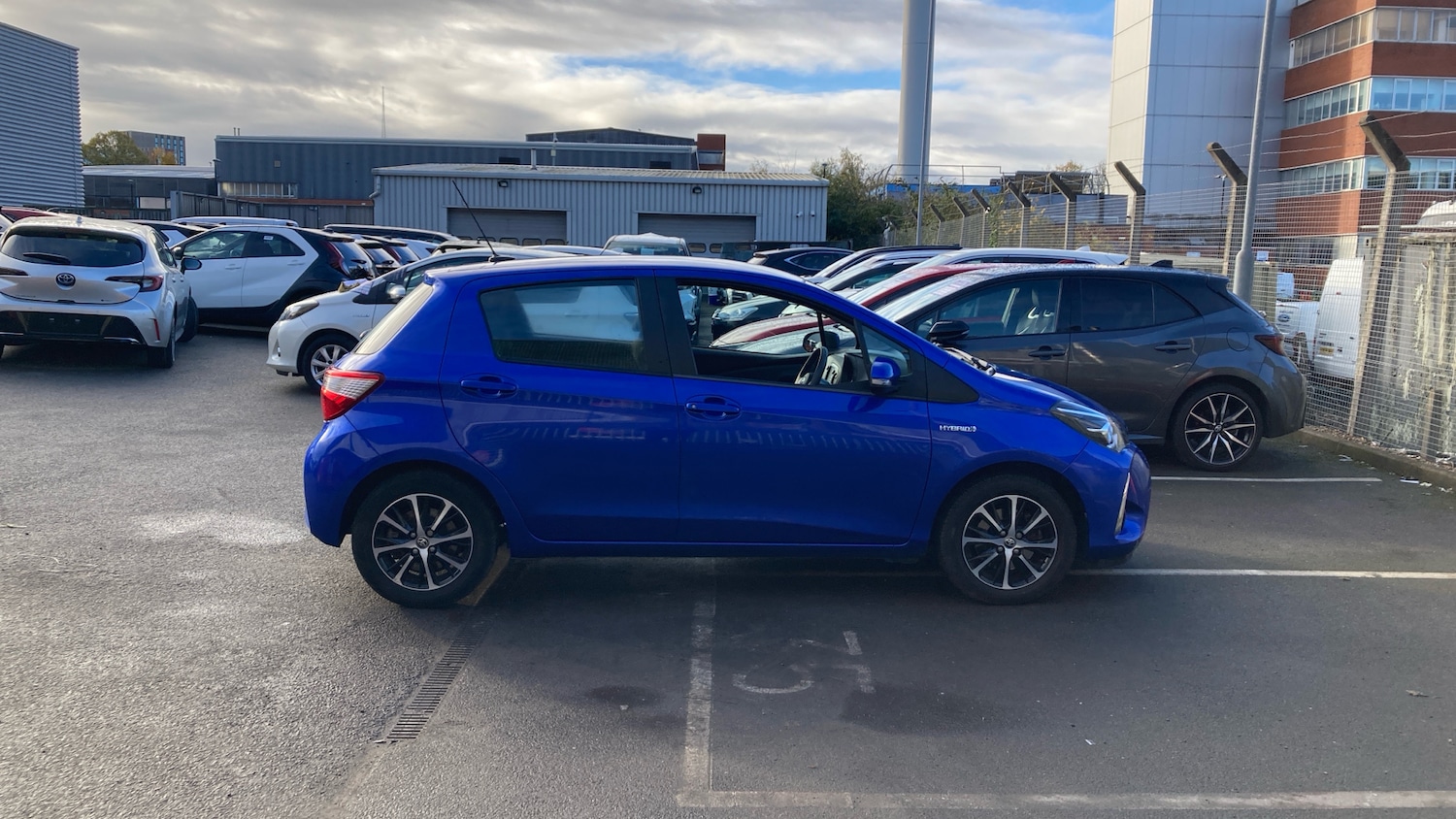 Used Toyota Yaris 2019 for sale - 76542779: Photo 16