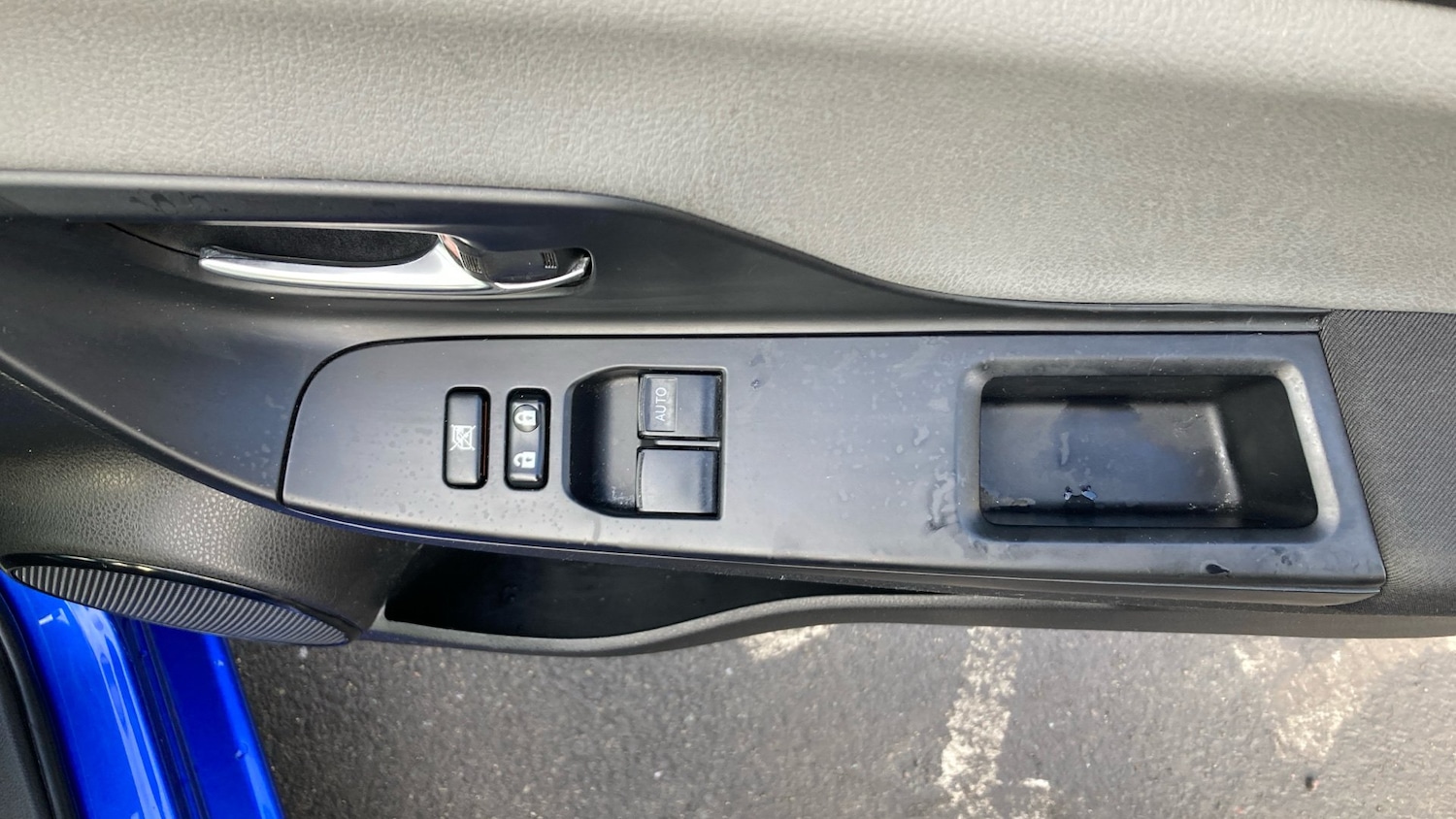 Used Toyota Yaris 2019 for sale - 76542779: Photo 32