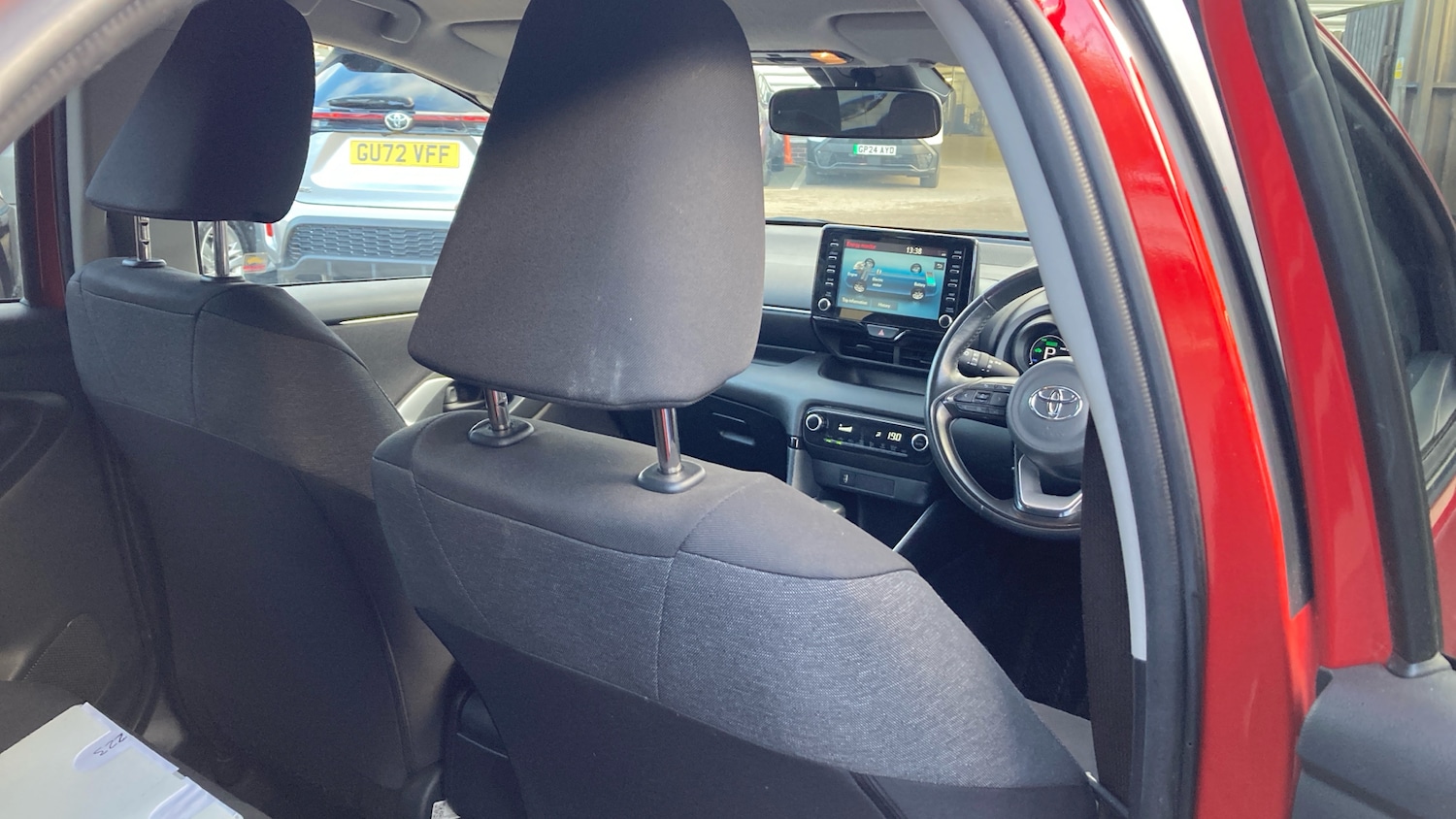 Used Toyota Yaris 2022 for sale - 76945319: Photo 20