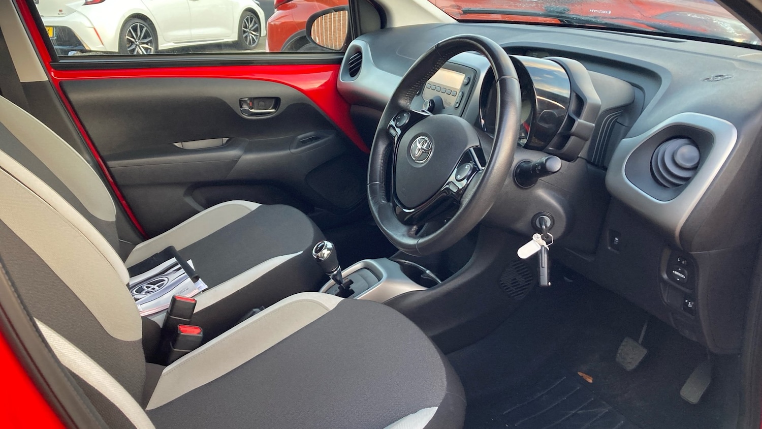 Used Toyota AYGO 2018 for sale - 77149214: Photo 11