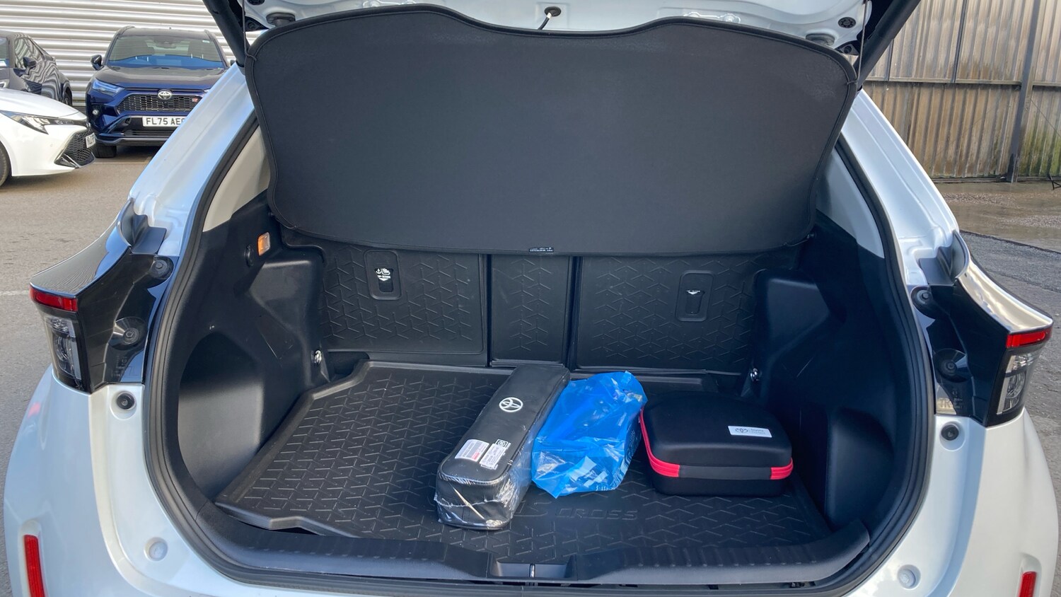 Used Toyota Yaris Cross 2024 for sale - 78139459: Photo 14