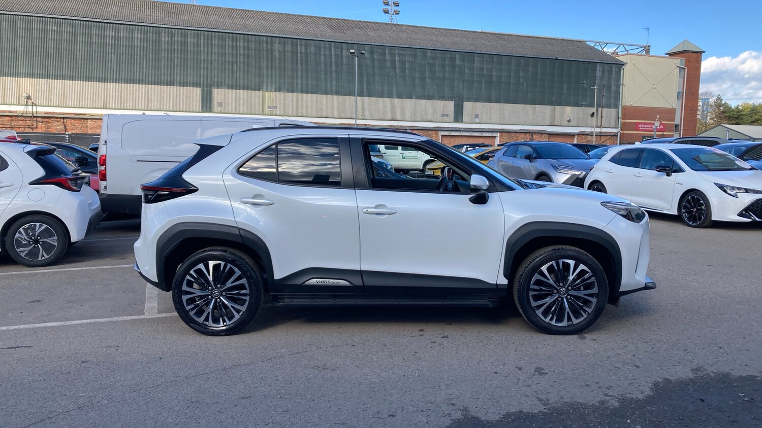 Used Toyota Yaris Cross 2024 for sale - 78139459: Photo 16