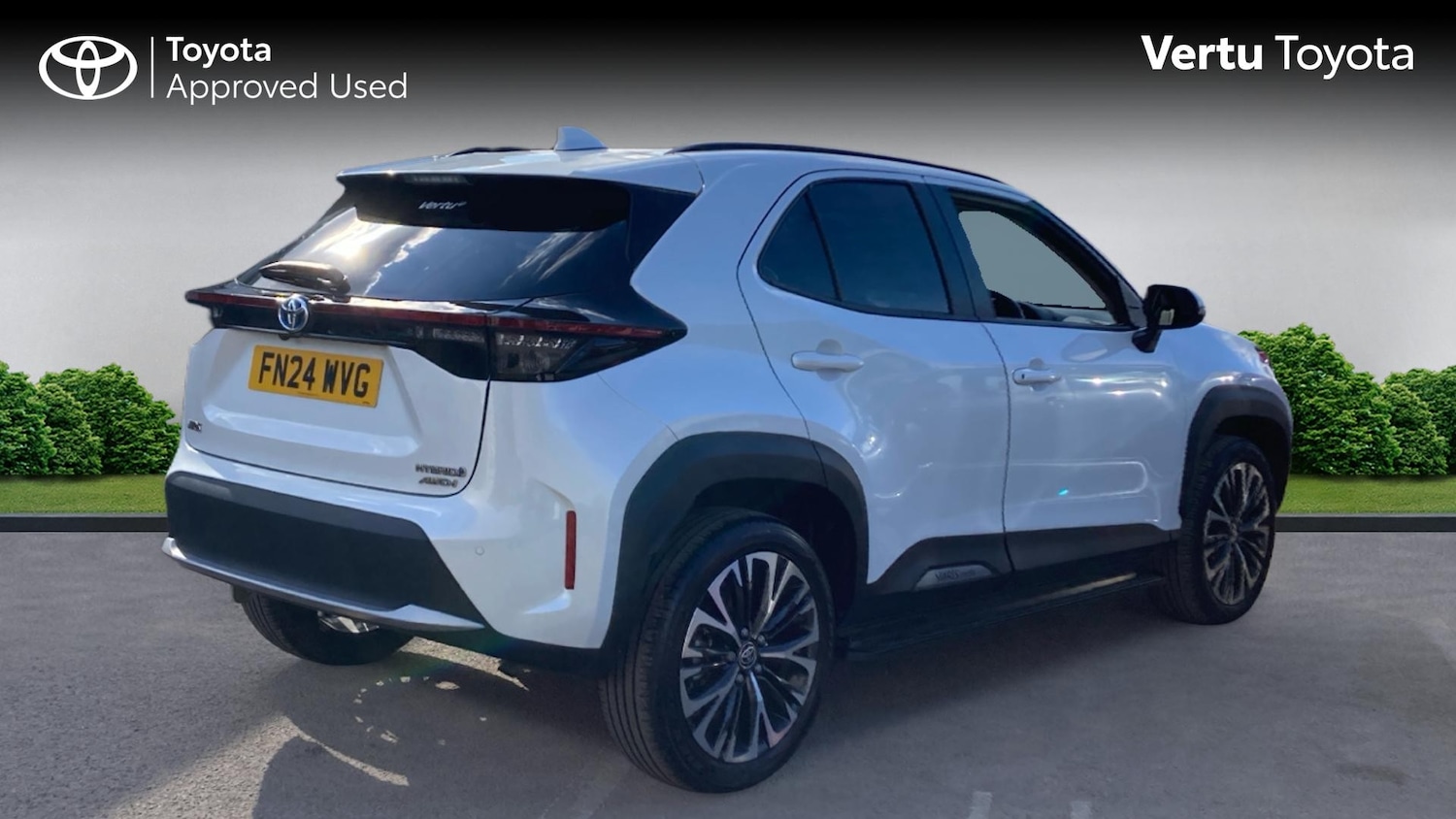 Used Toyota Yaris Cross 2024 for sale - 78139459: Photo 2