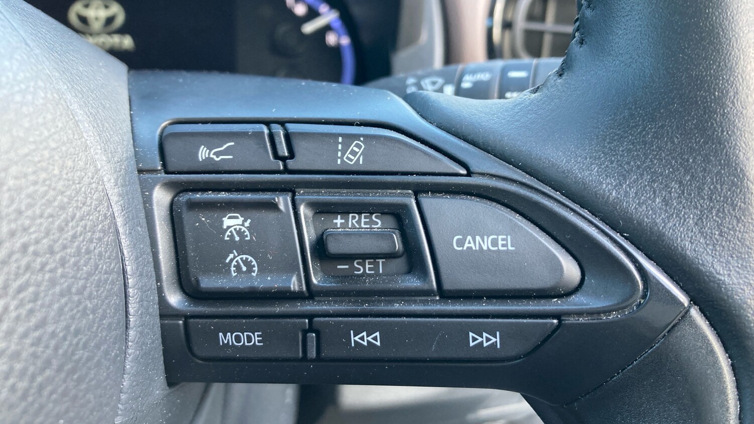 Used Toyota Yaris Cross 2024 for sale - 78139459: Photo 30