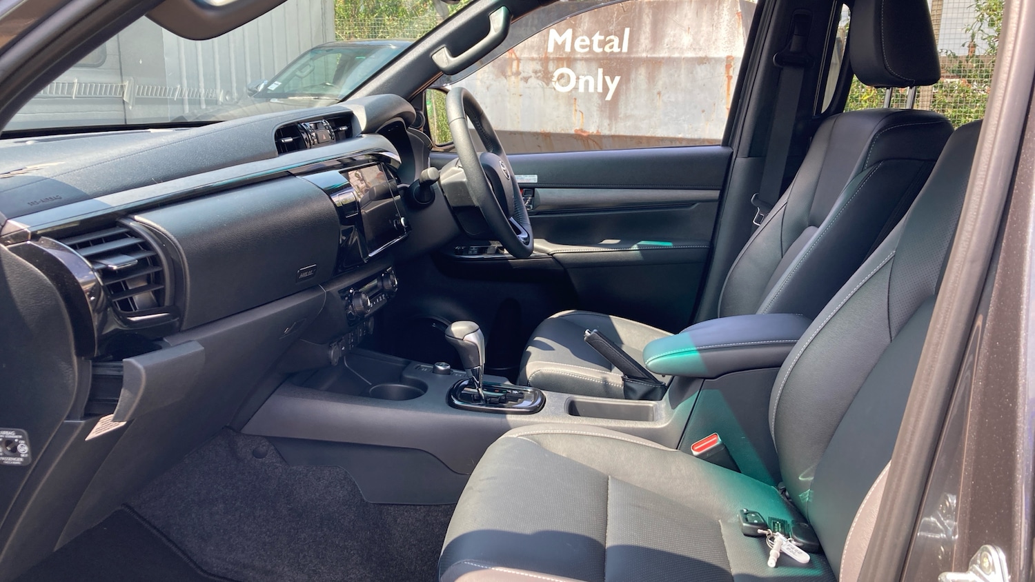 Used Toyota Hilux 2025 for sale - 76393924: Photo 10