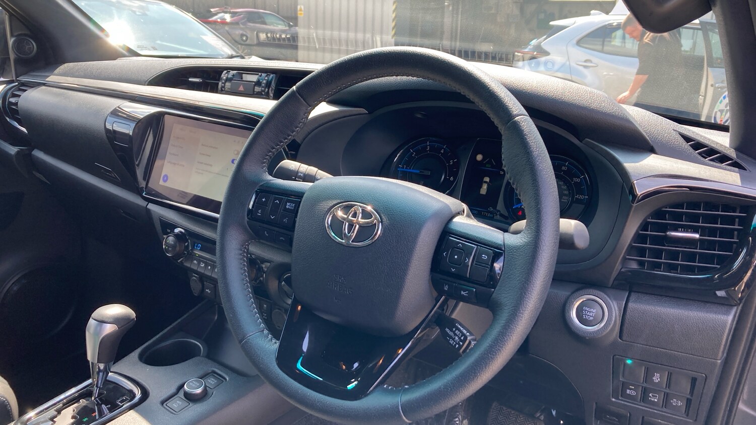 Used Toyota Hilux 2025 for sale - 76393924: Photo 6