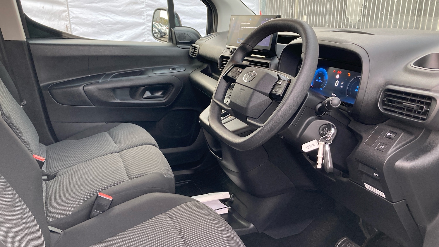 Used Toyota ProAce 2024 for sale - 76583155: Photo 11