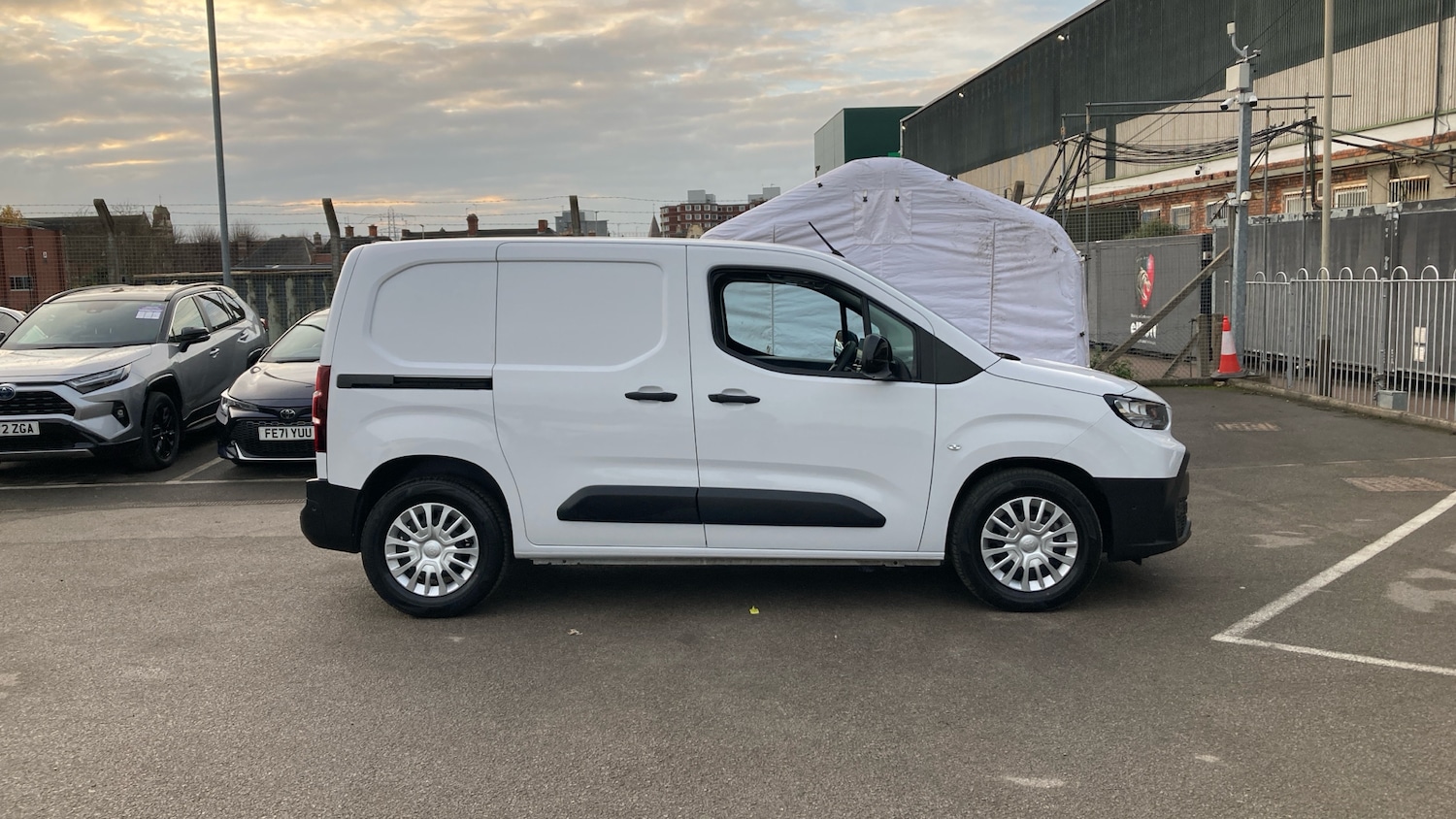 Used Toyota ProAce 2024 for sale - 76583155: Photo 16