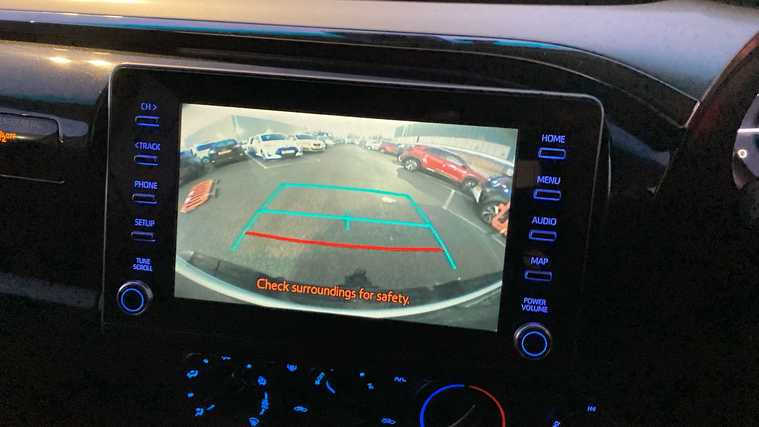 Used Toyota Hilux 2022 for sale - 76640764: Photo 23