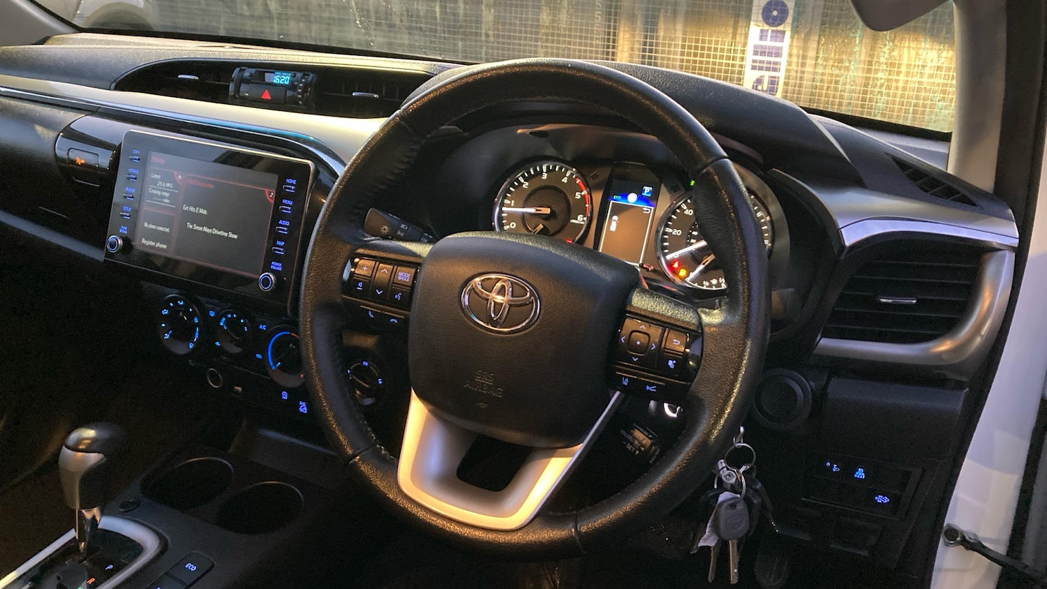 Used Toyota Hilux 2022 for sale - 76640764: Photo 6