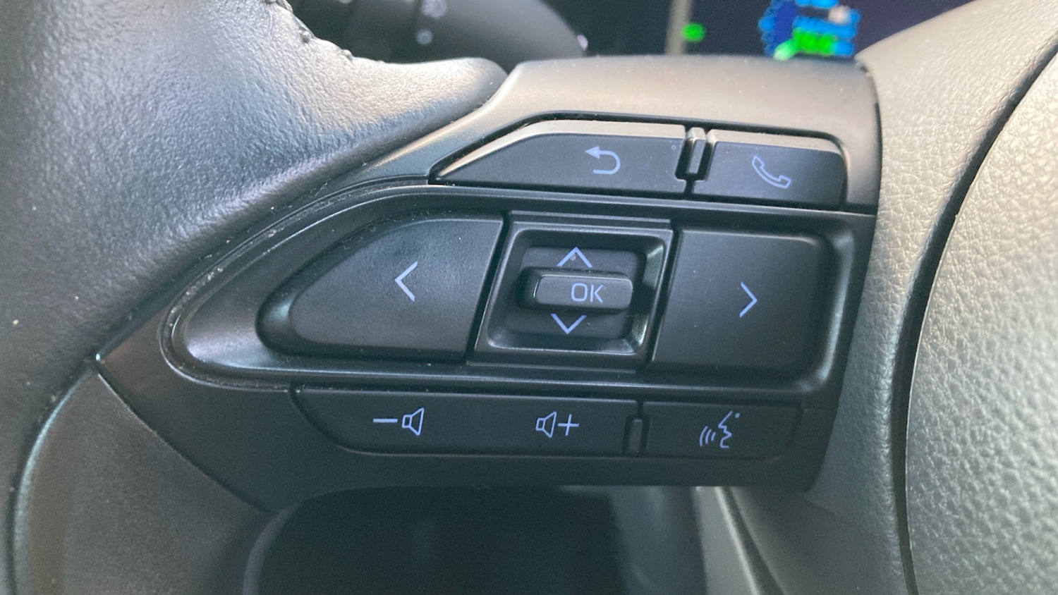 Used Toyota Yaris Cross 2023 for sale - 76791304: Photo 36