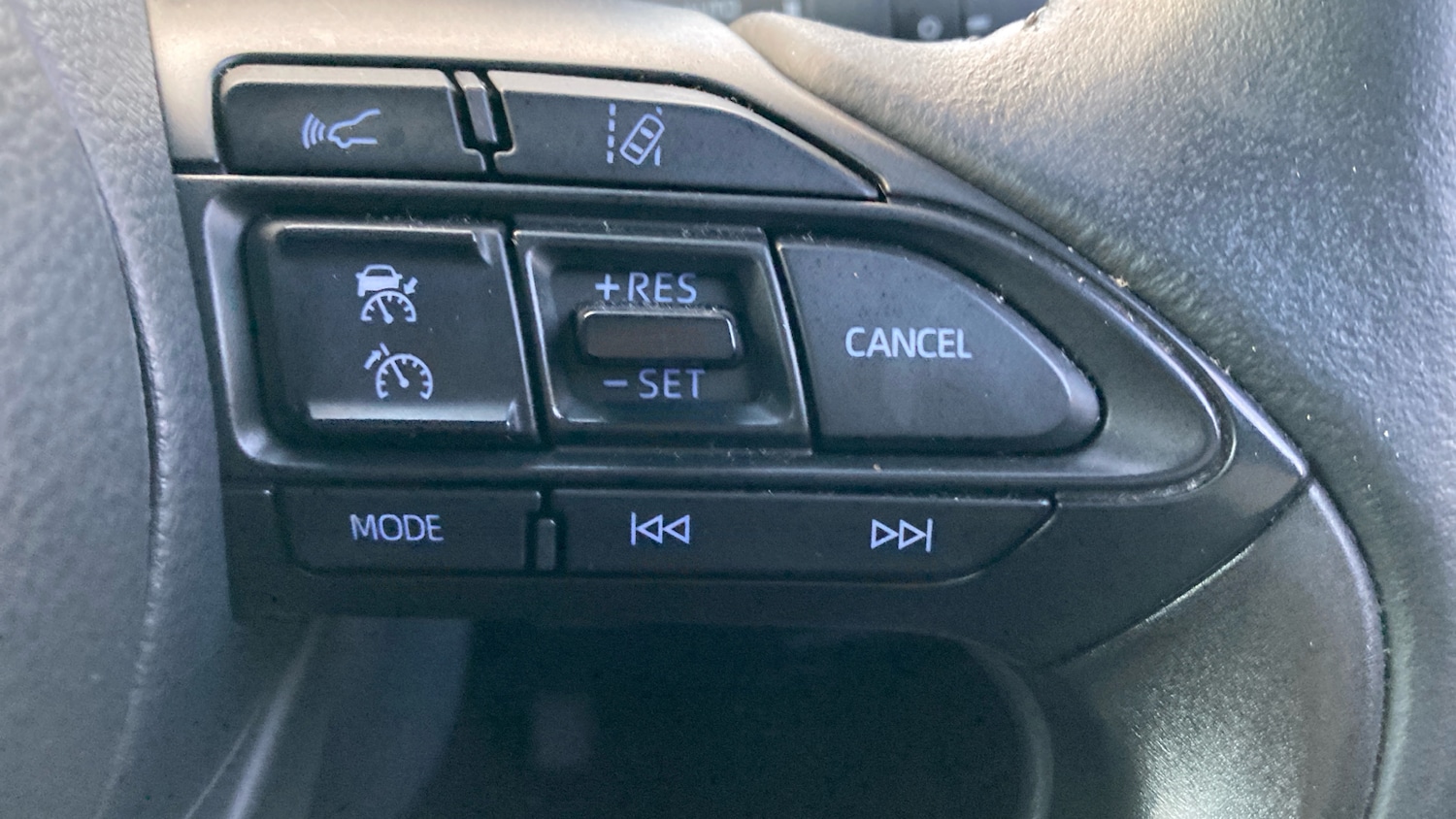 Used Toyota Yaris Cross 2023 for sale - 76791304: Photo 37