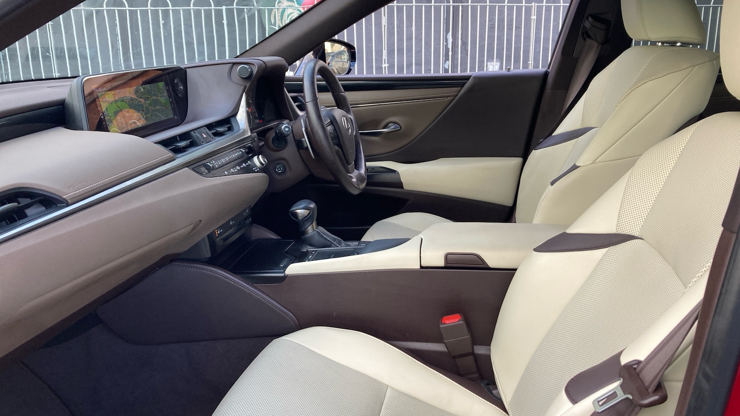 Used Lexus ES 2021 for sale - 76692654: Photo 10