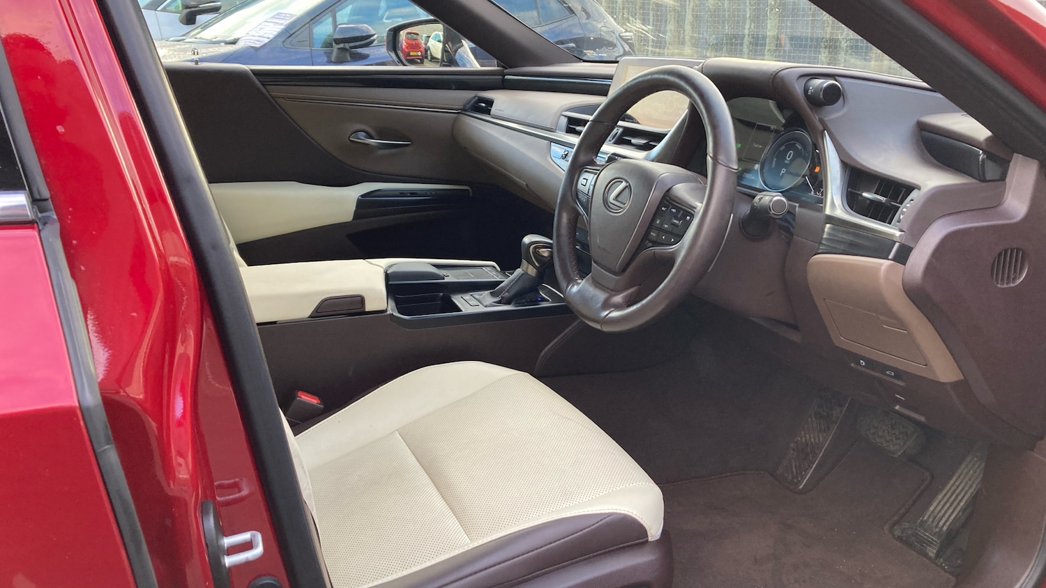 Used Lexus ES 2021 for sale - 76692654: Photo 11