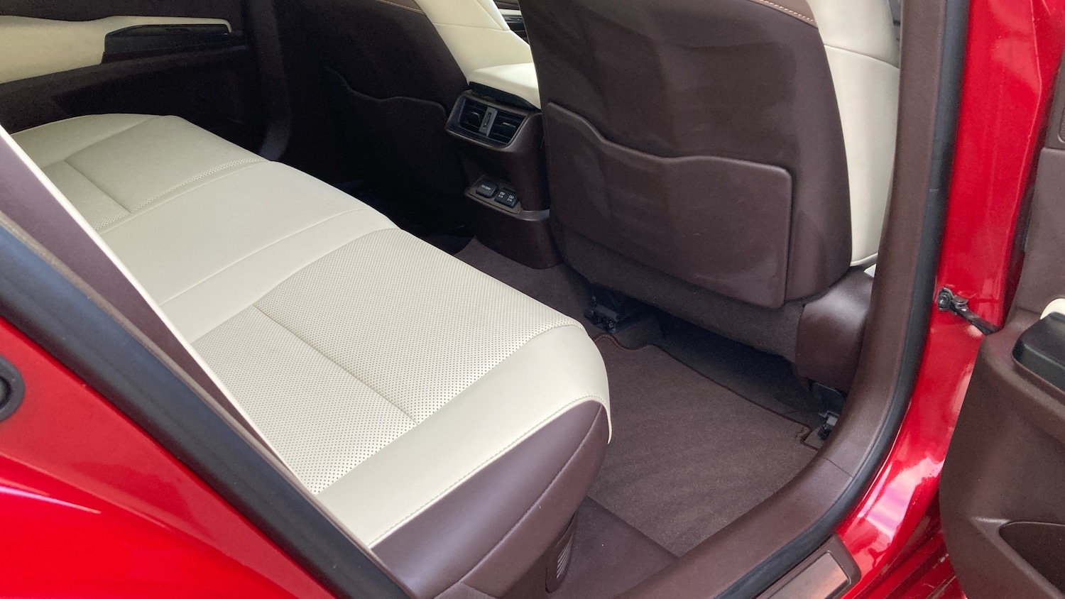 Used Lexus ES 2021 for sale - 76692654: Photo 12