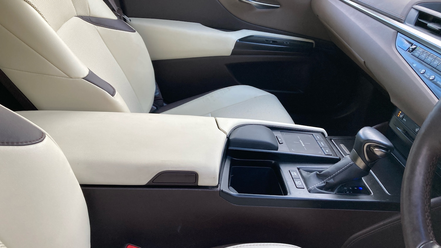 Used Lexus ES 2021 for sale - 76692654: Photo 44