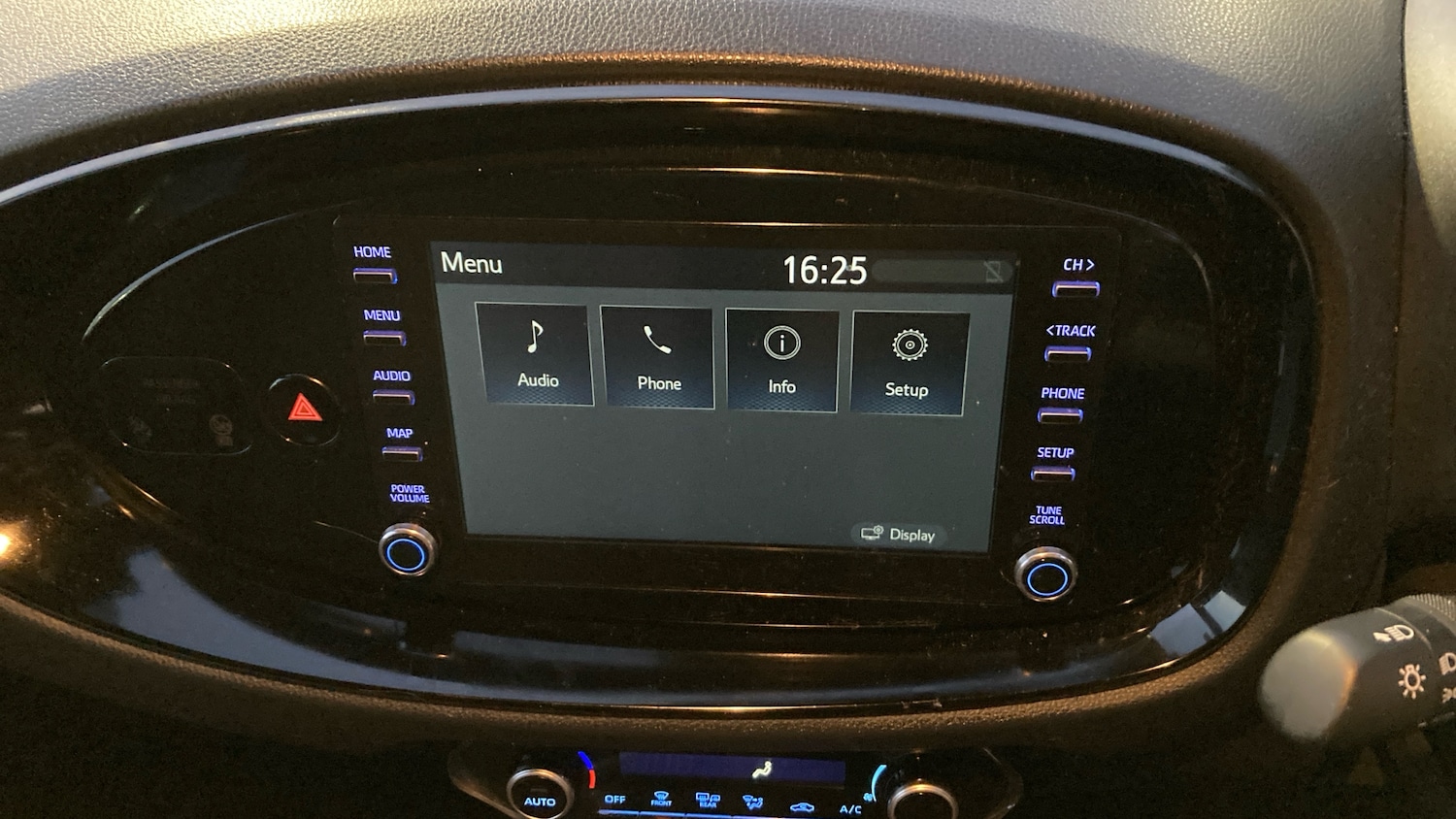 Used Toyota Aygo X 2023 for sale - 76796858: Photo 29