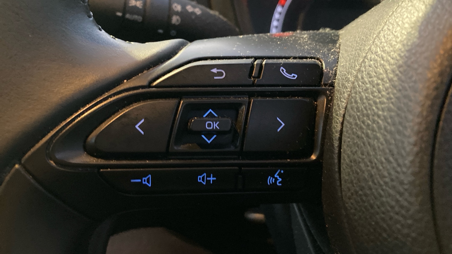 Used Toyota Aygo X 2023 for sale - 76796858: Photo 37