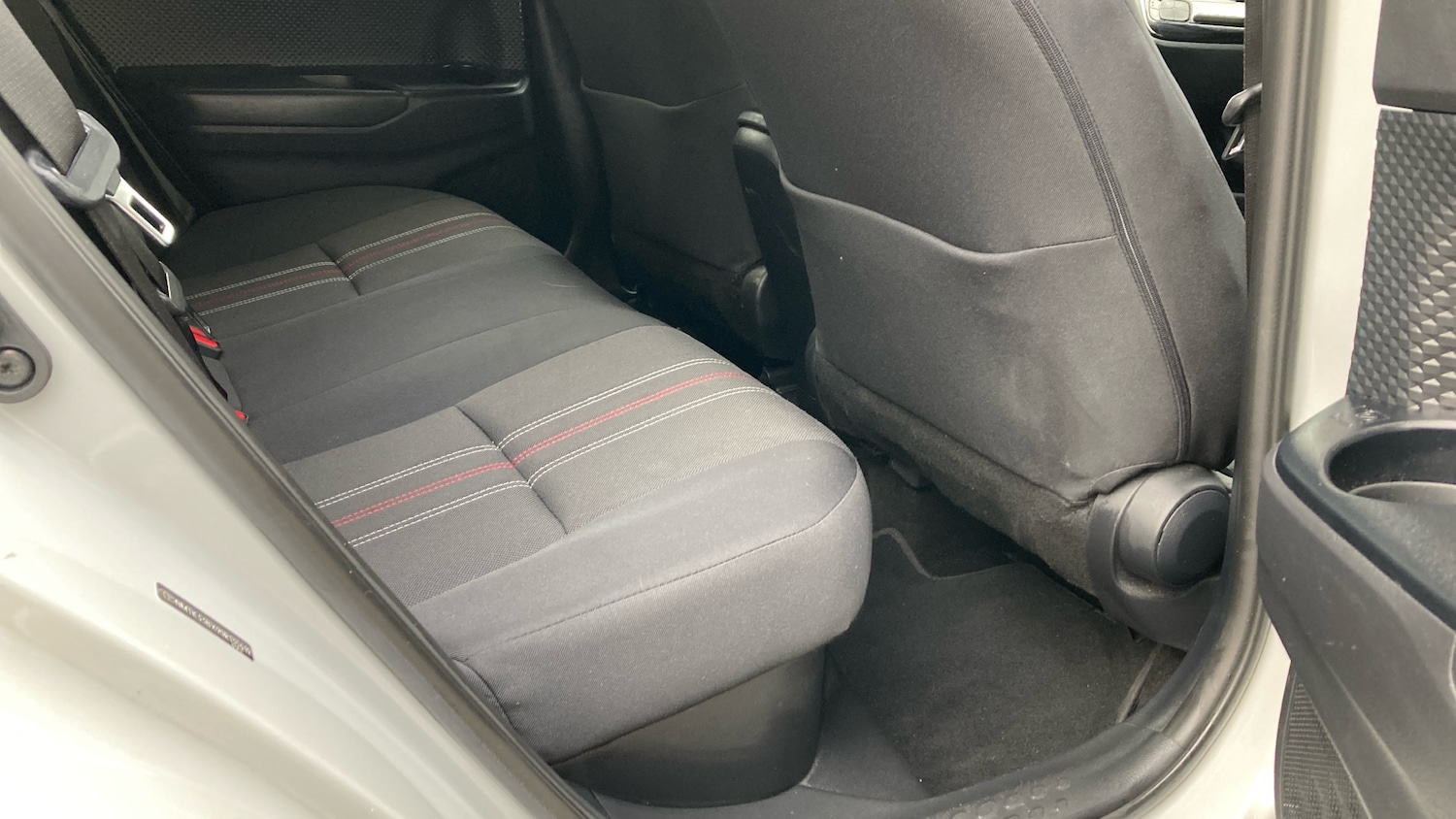 Used Toyota C-HR 2021 for sale - 77206900: Photo 12