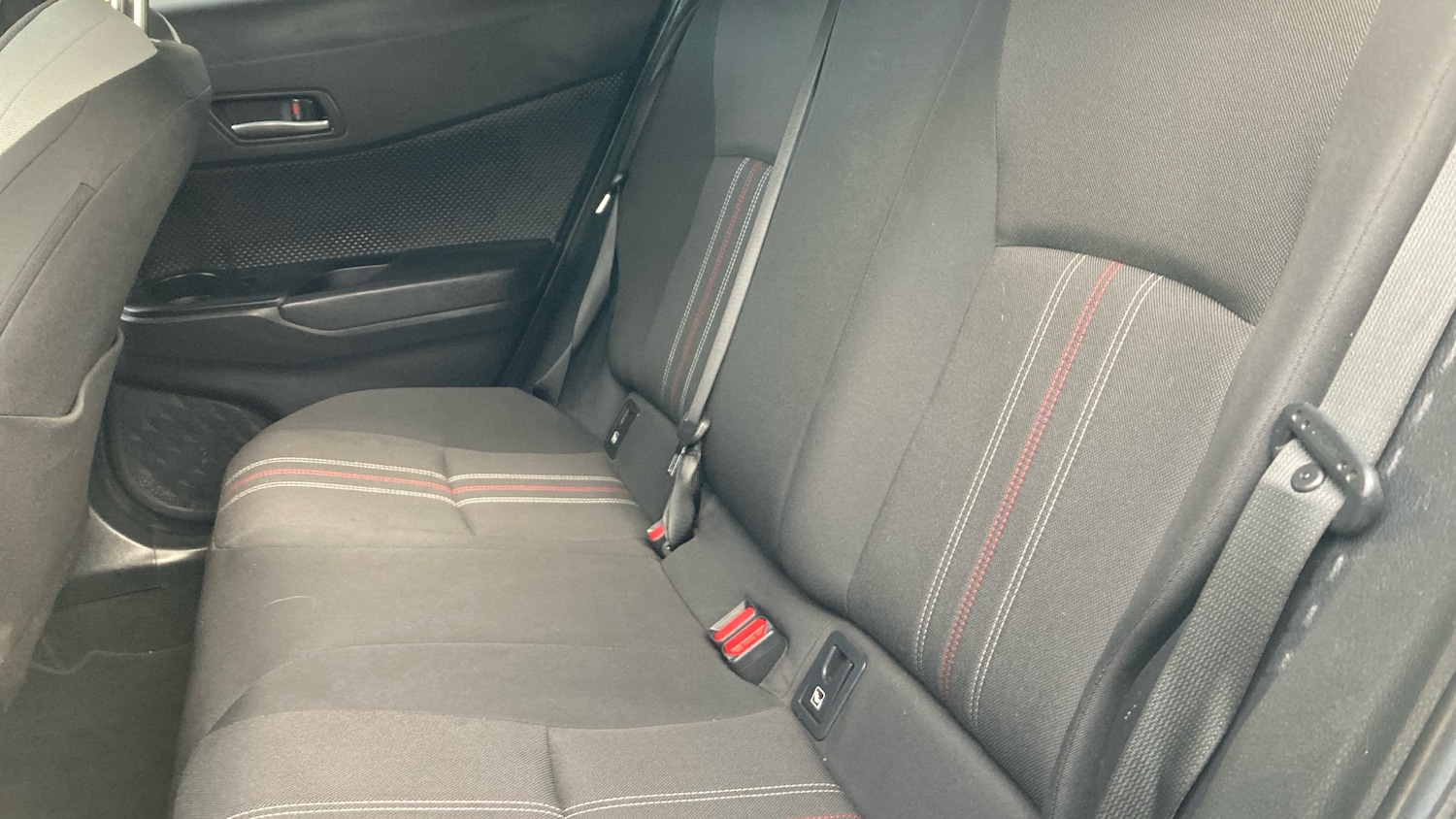 Used Toyota C-HR 2021 for sale - 77206900: Photo 21