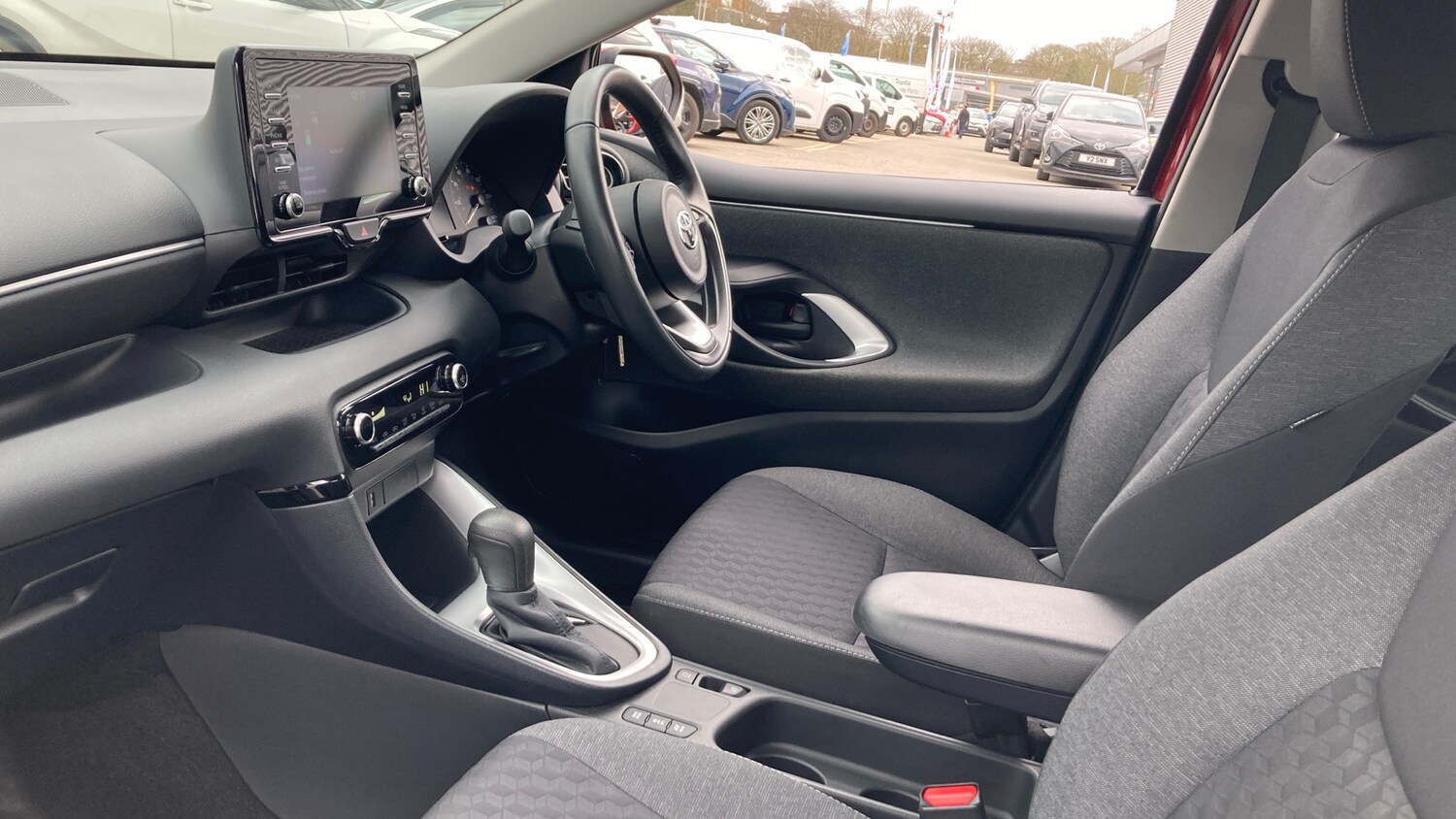 Used Toyota Yaris 2021 for sale - 77639110: Photo 10