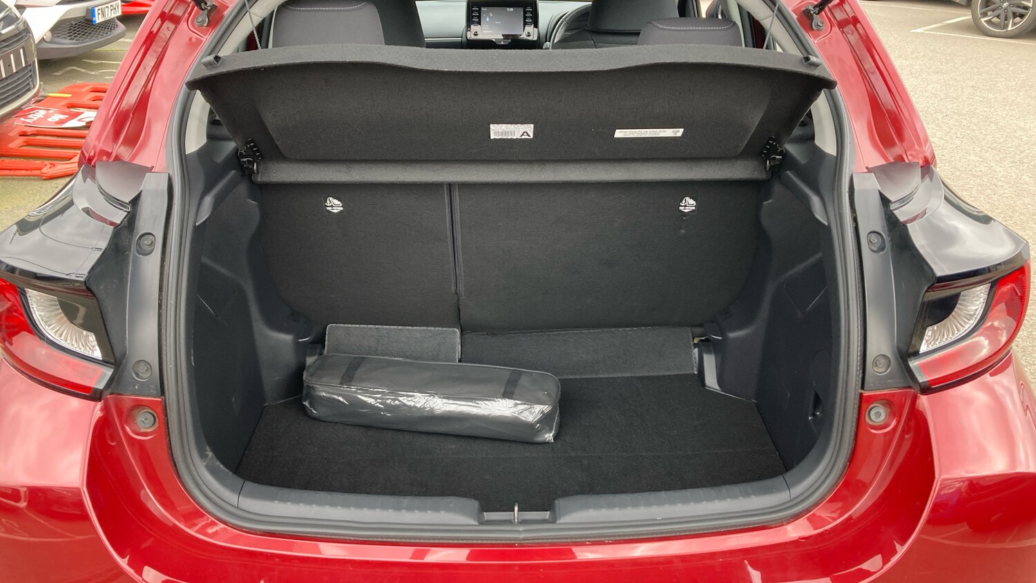 Used Toyota Yaris 2021 for sale - 77639110: Photo 14