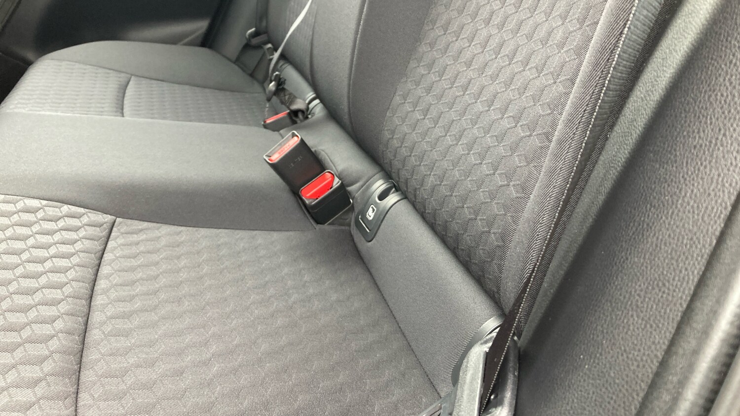 Used Toyota Yaris 2021 for sale - 77639110: Photo 22