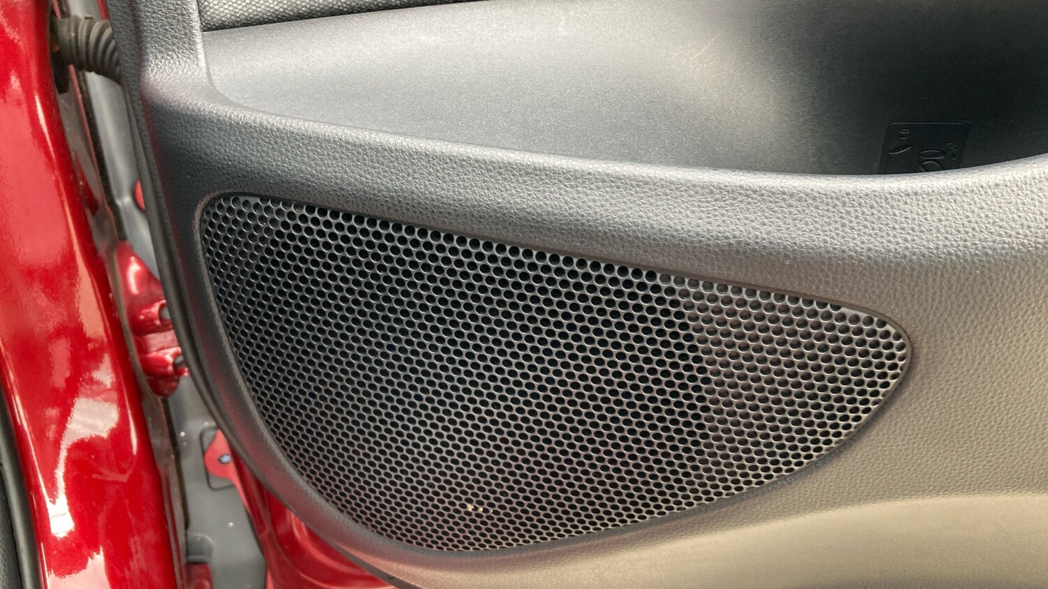 Used Toyota Yaris 2021 for sale - 77639110: Photo 35