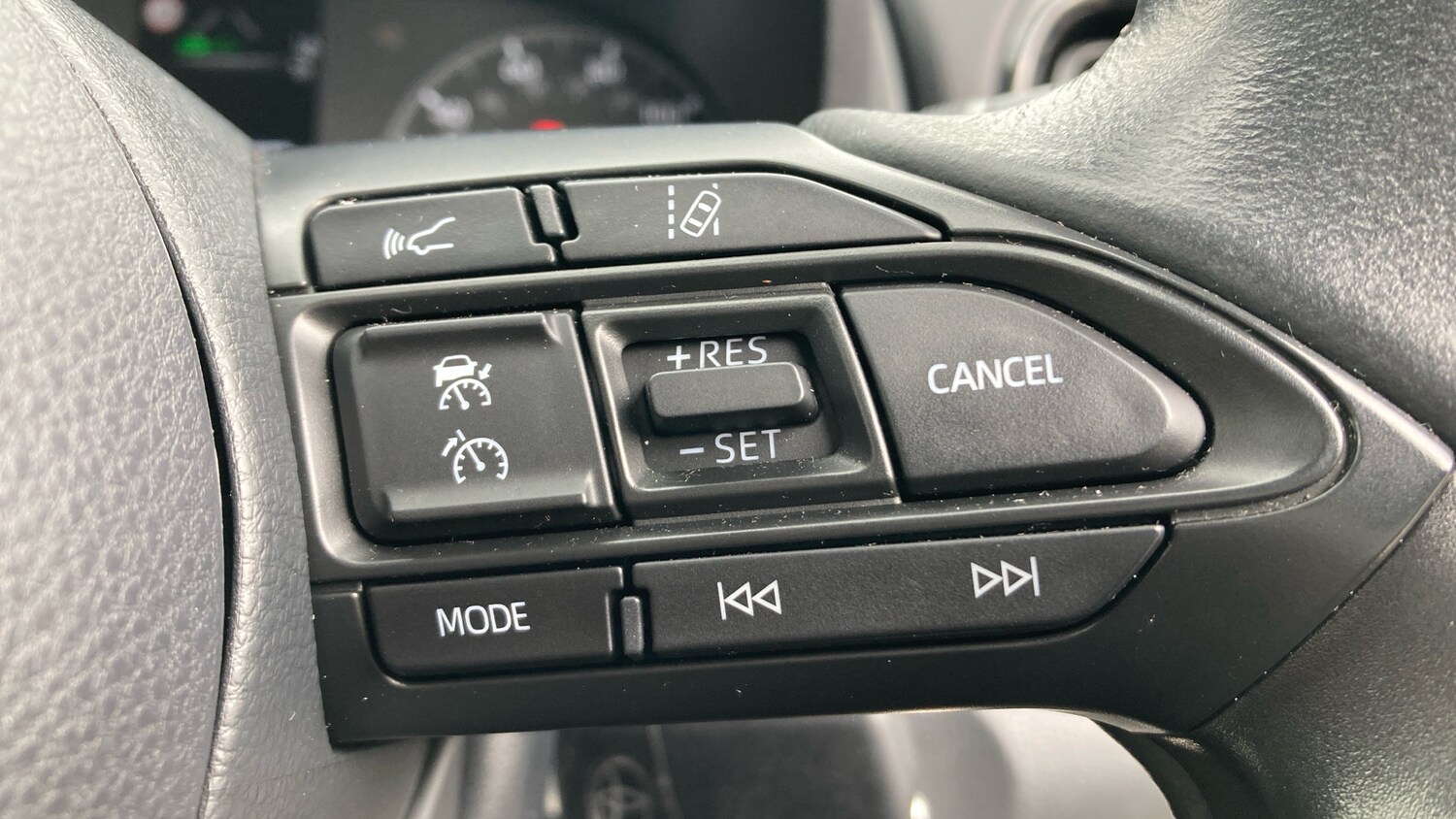 Used Toyota Yaris 2021 for sale - 77639110: Photo 36