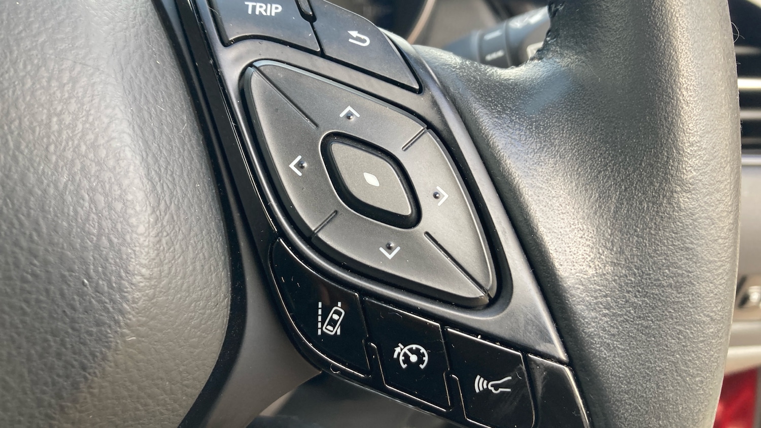 Used Toyota C-HR 2022 for sale - 76449518: Photo 35