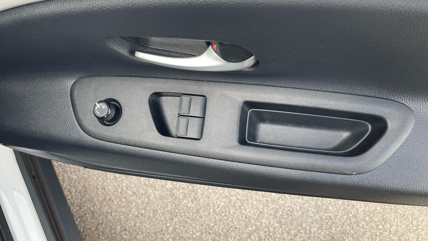 Used Toyota Aygo X 2024 for sale - 76126230: Photo 32
