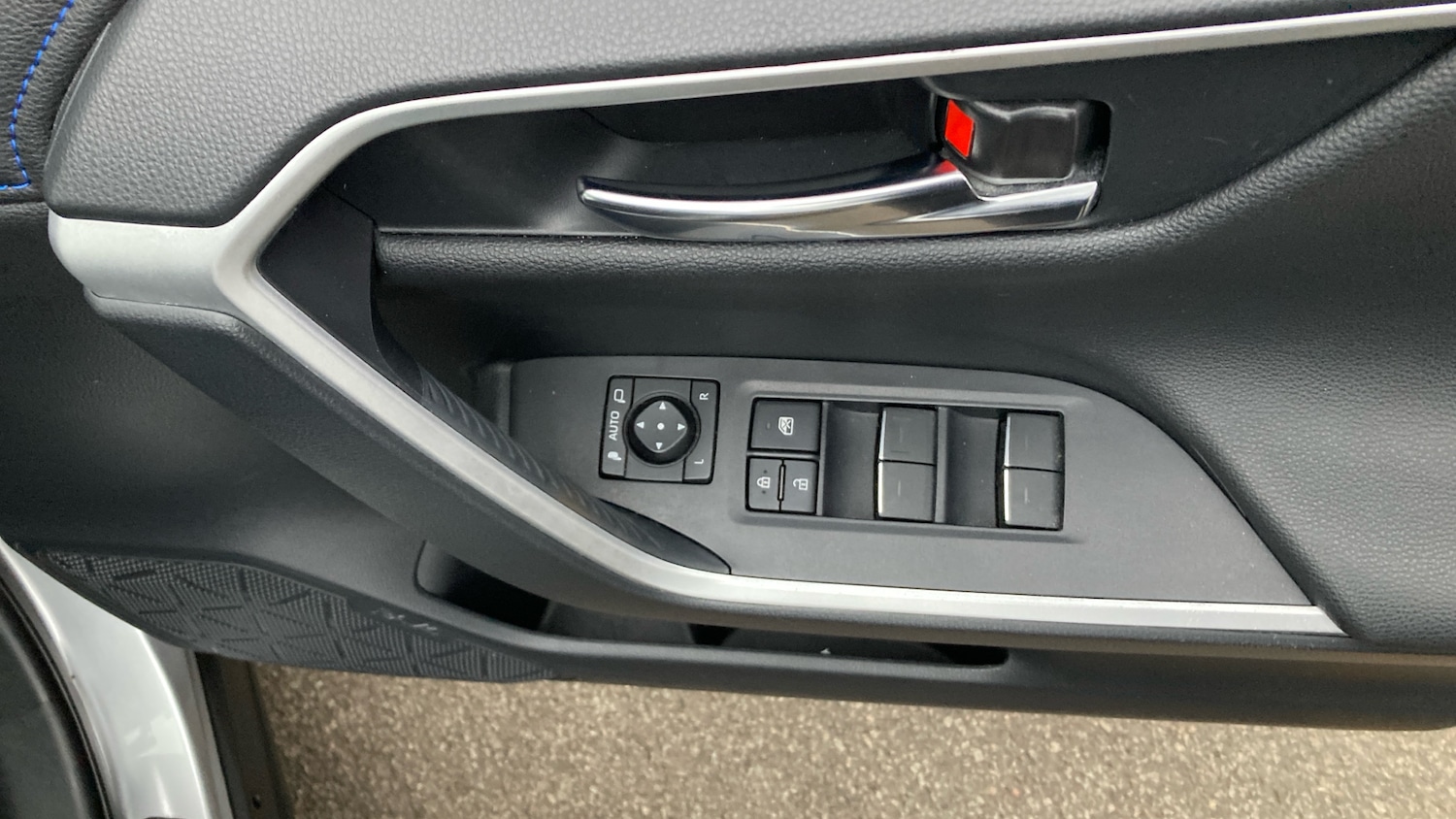 Used Toyota RAV4 2022 for sale - 77159098: Photo 32