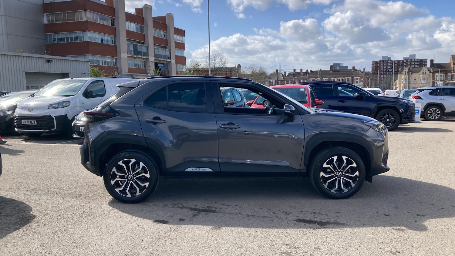 Used Toyota Yaris Cross 2022 for sale - 78081616: Photo 16