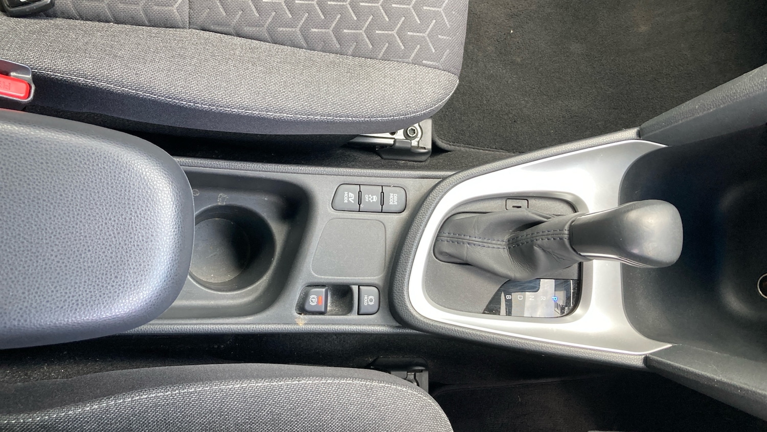 Used Toyota Yaris Cross 2022 for sale - 78081616: Photo 31