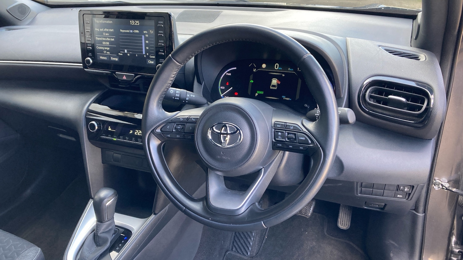 Used Toyota Yaris Cross 2022 for sale - 78081616: Photo 6