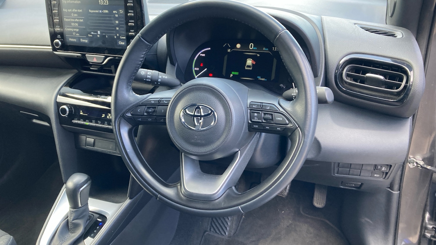 Used Toyota Yaris Cross 2022 for sale - 78081616: Photo 8