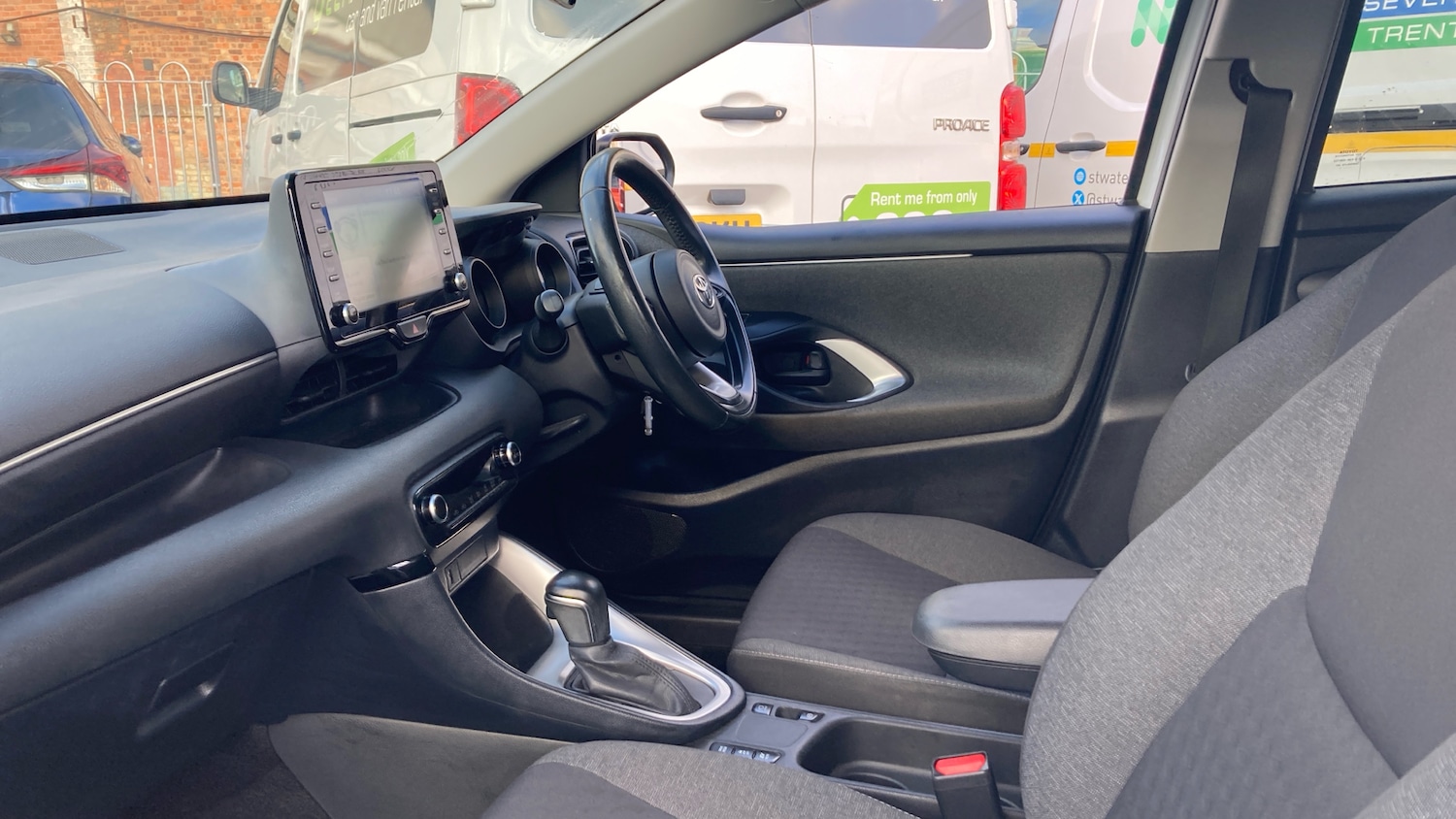 Used Toyota Yaris 2021 for sale - 77154305: Photo 10